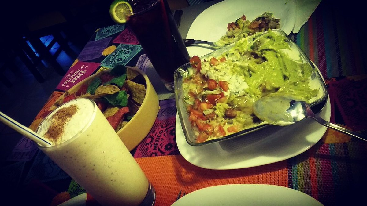 kevinhurlt's tweet photo. Buena la jama en @Rest_Tijuana 
😋 https://t.co/RdrVZ2Gi7V