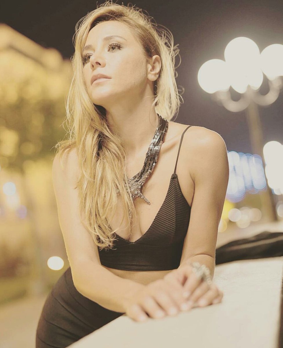 Kadın!❤ #BurçinTerzioğlu