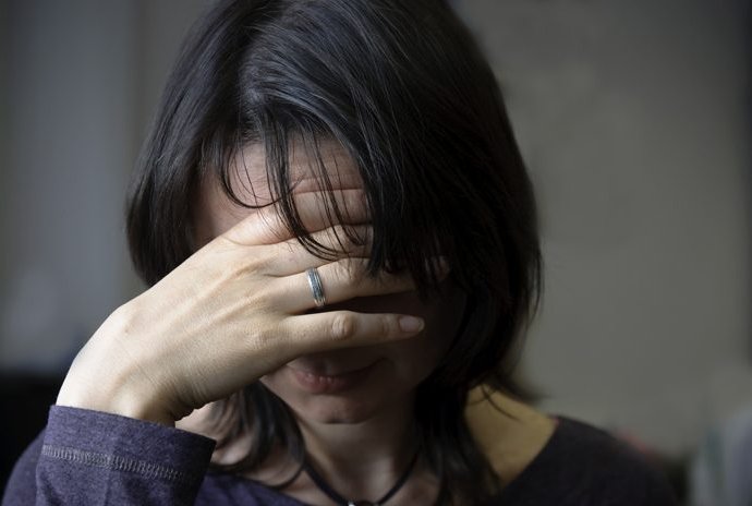 EalingNewsExtra's tweet image. Domestic abuse affects one in four women in the UK. Children and men can also be victims. Help is available. Do not suffer in silence. ealingnewsextra.co.uk/features/domes…