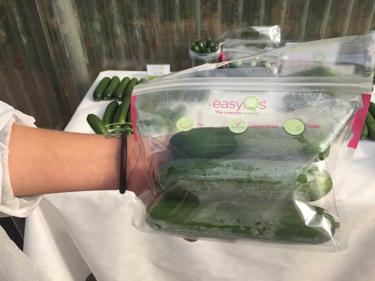 fruittoday's tweet photo. Los #Easyqs midi de @ExperienciasEZ son ideales para consumir de una vez #HouseFairSpain https://t.co/Mknuj58nNZ