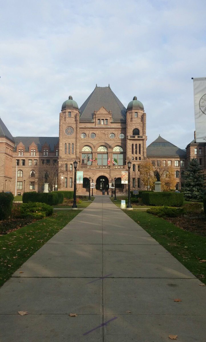 PathwaysCanada's tweet image. Today’s the day #PathwaysDayatQP! Follow our Instagram to see more! #QueensPark