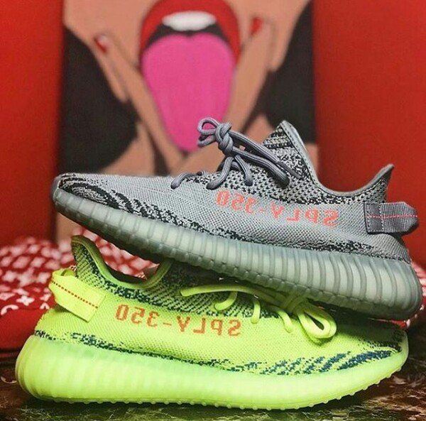 trendsneaks's tweet photo. Beluga 2.0 VS Frozen Yellow?⏳⏳⏳  🔗 https://t.co/zVY10ny3RF https://t.co/XwRoFeBDyu