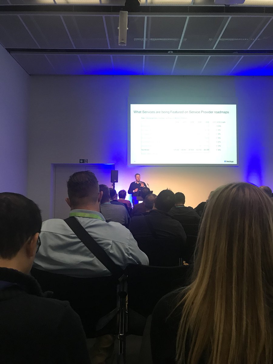 <a href="/stuart_oliver/">stuart_oliver</a> talking SP trends with some of our EMEA #FueledByNetApp partners at #NetaAppInsight