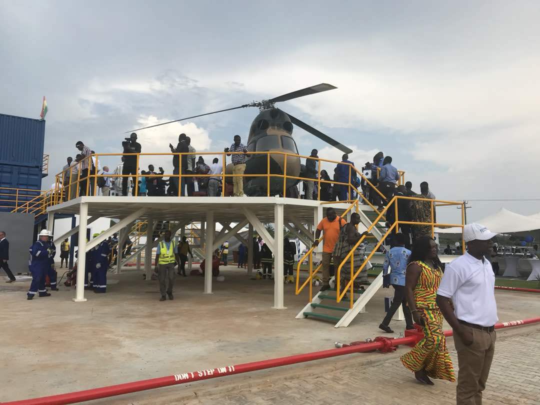 rigworldtraingh's tweet photo. #RTCLaunch
Inspection of facility by the Former Prez of Ghana, JJ Rawlings and other dignitaries at the launch .. https://t.co/0QiTDnvOy1