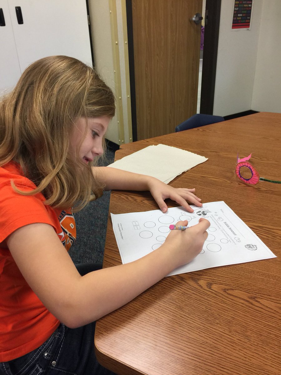 mrs_rebo's tweet photo. Using our Brainfocals to promote inventive thinking. We are brainstorming ideas to see things in new and unusual ways. #inventivethinking #brainfocals @alvinprimaryedu https://t.co/tcqIGCV2Ci