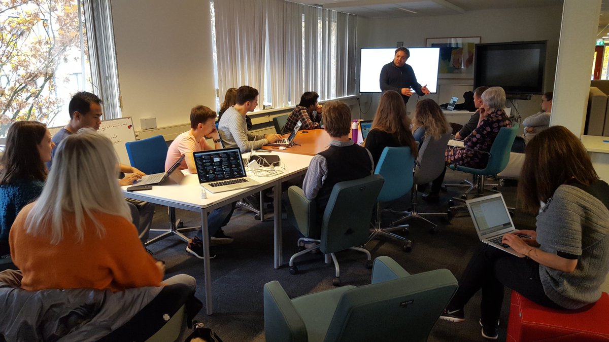 Titogelo's tweet photo. Today at #TELIchat we’ve had an excellent talk by @thebandb about the usage Twitter for boosting your professional career. Interesting to see the opportunities but also the threads. Thanks for the inspiring talk #phdlife https://t.co/hP2r4gzoyP