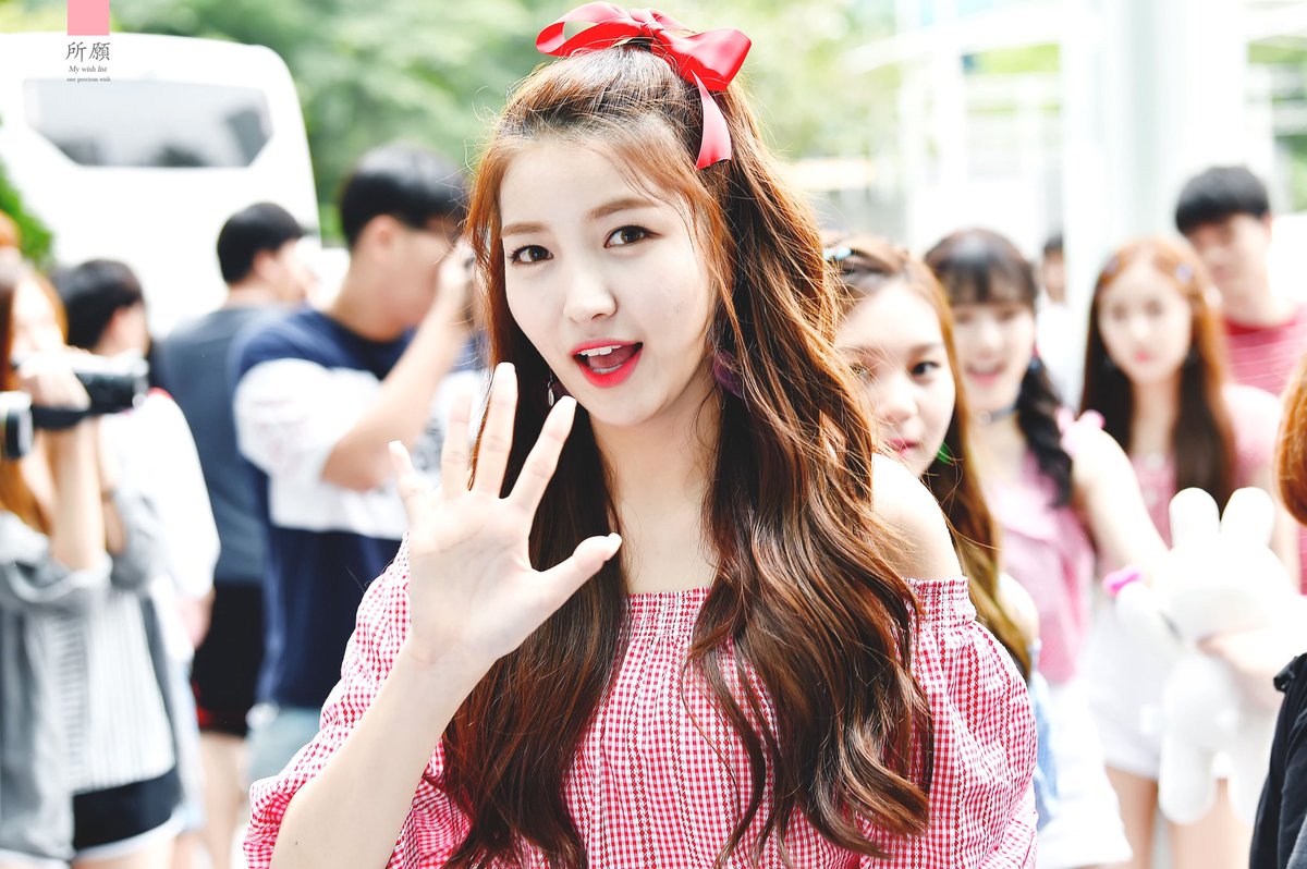 sowonsmiling's tweet photo. https://t.co/iGfgecgypC