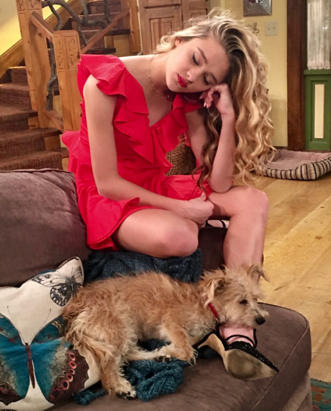 Lizzy McAlpine visual data 7