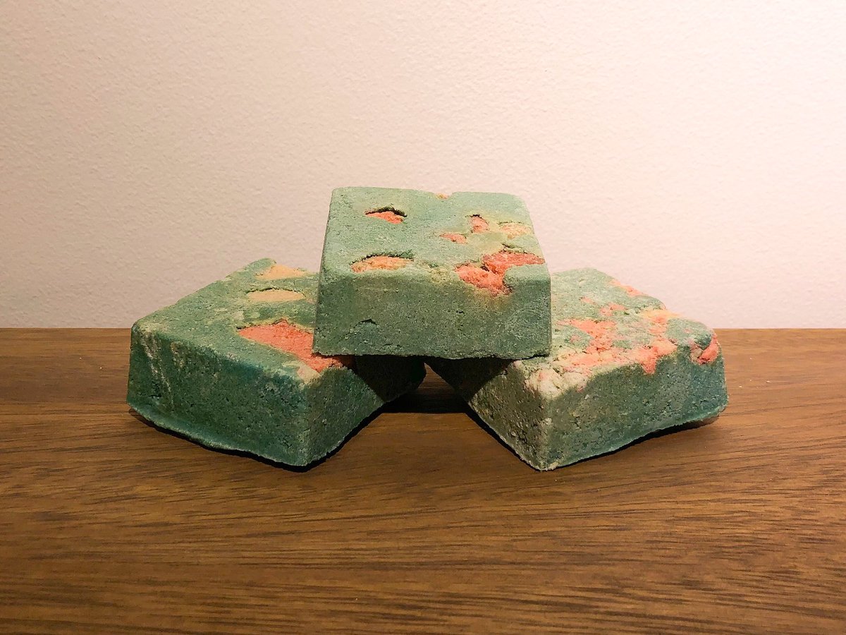 Scrub yourself into the festive spirit with Salt And Peppermint Bark! This wonderful Body Scrub will not only exfoliate away dead skin with Fine Sea Salt, it will also leave your skin feeling mighty soft and moisturised with Fair Trade Organic Cocoa Butter and Cupuacu Butter!