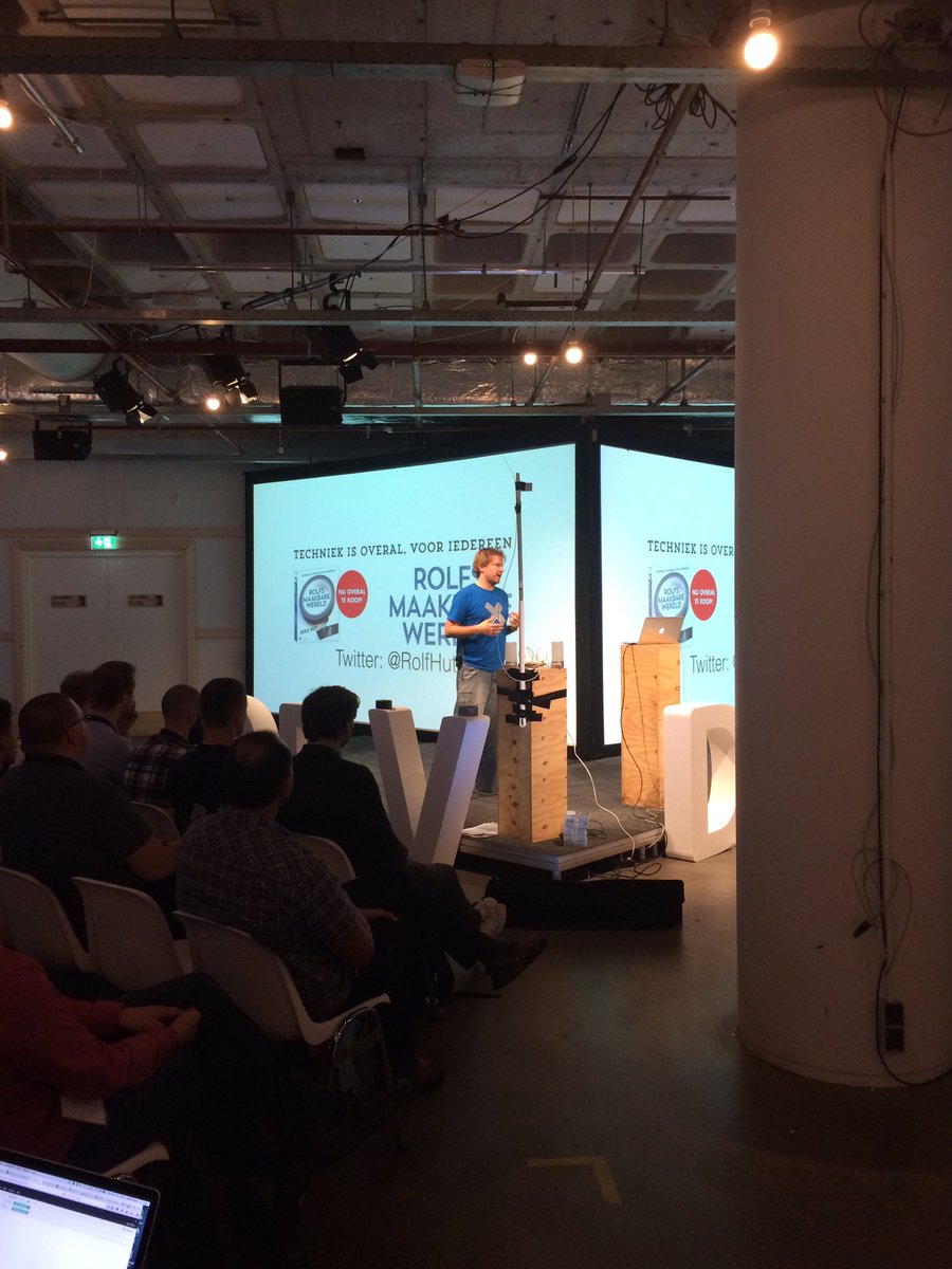 kcsnl's tweet photo. Leuke keynote door @rolfhut tijdens #fhirdevdays17 https://t.co/cDh8ZSXHIs