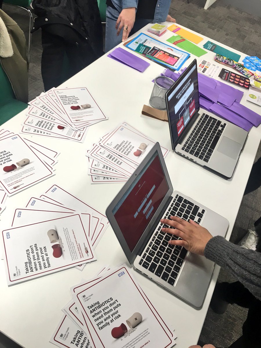 LeicesterPharm's tweet photo. Great day of campaigning for #WAAW17 #AntibioticResistance #AntibioticGuardian 💊⚔🛡 https://t.co/yI3sfTf48e