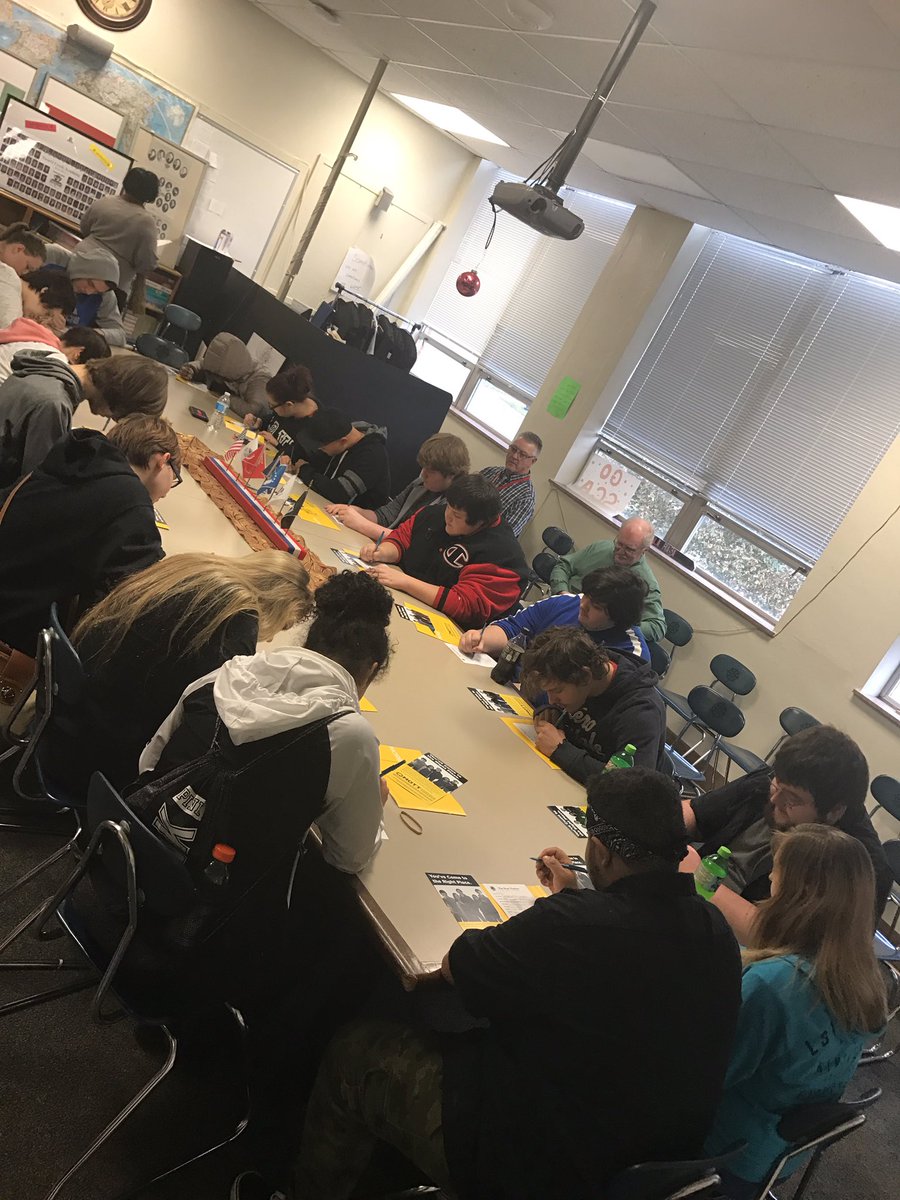 SCADragons's tweet photo. Mott Community College empowers Academy Students ! @swartz_creek https://t.co/0JbIxQ1huo
