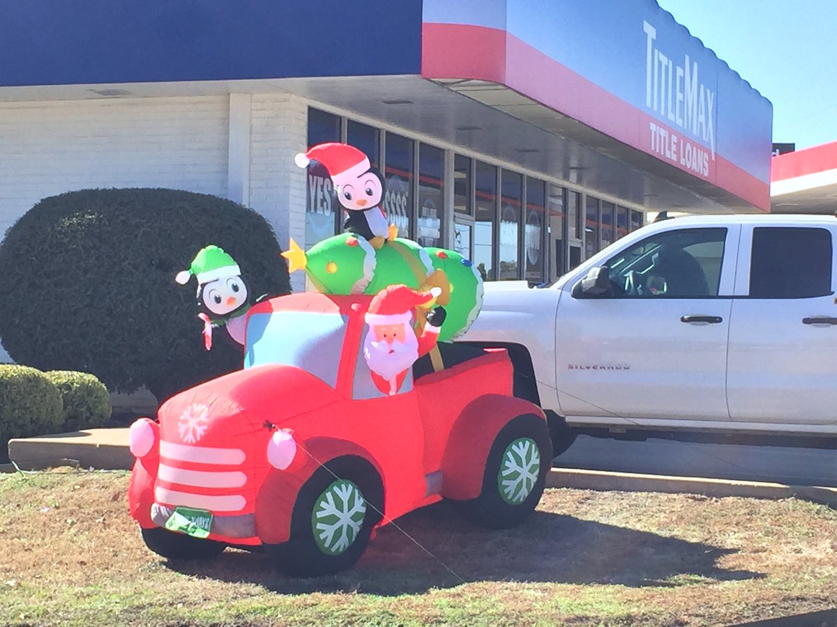 Santa is ready for some Holiday Cash! 🎁🎅🏽❄️ #Henderson #HappyHolidays #TMXFAMILY