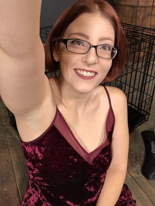 I&rsquo;m ready for my cage/desk!!! Objectifyin&rsquo; me today for @Infernal_R https://t.co/bYiIHHCDTg<a href="/tag/newprofilepic"class="tags"><span>#newprofilepic</span></a>