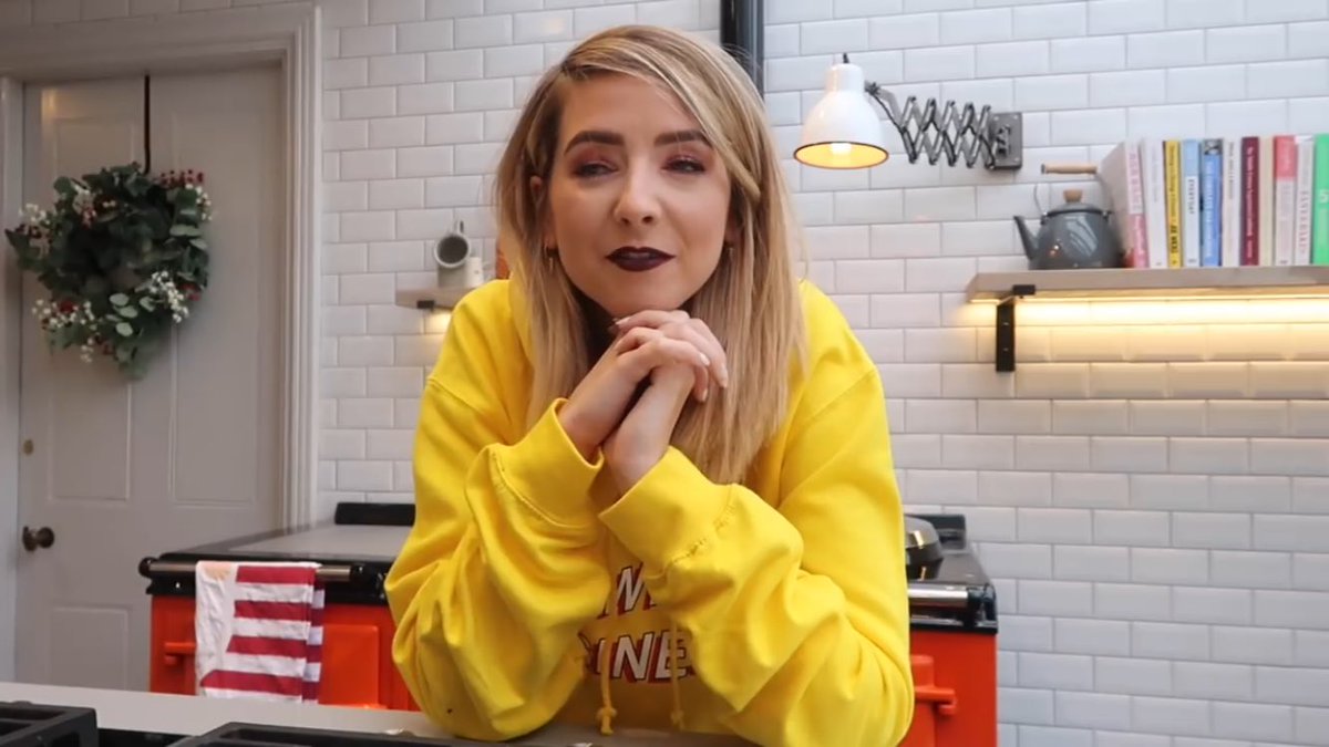onlinezoex's tweet photo. Rt this if you #StandWithZoe 💕 @zoella https://t.co/0jTCJRr55k