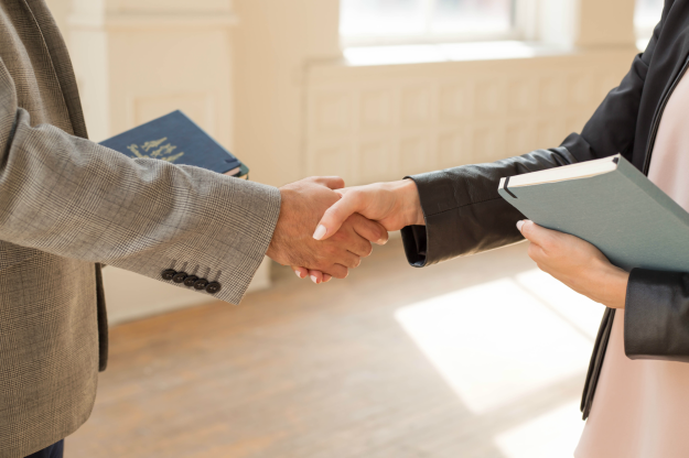FoodForce_'s tweet photo. The right team can make or break a #business. Here's what you need to know to push your brand to the next level. https://t.co/hQvzdDPmPB https://t.co/ul73cLr10J
