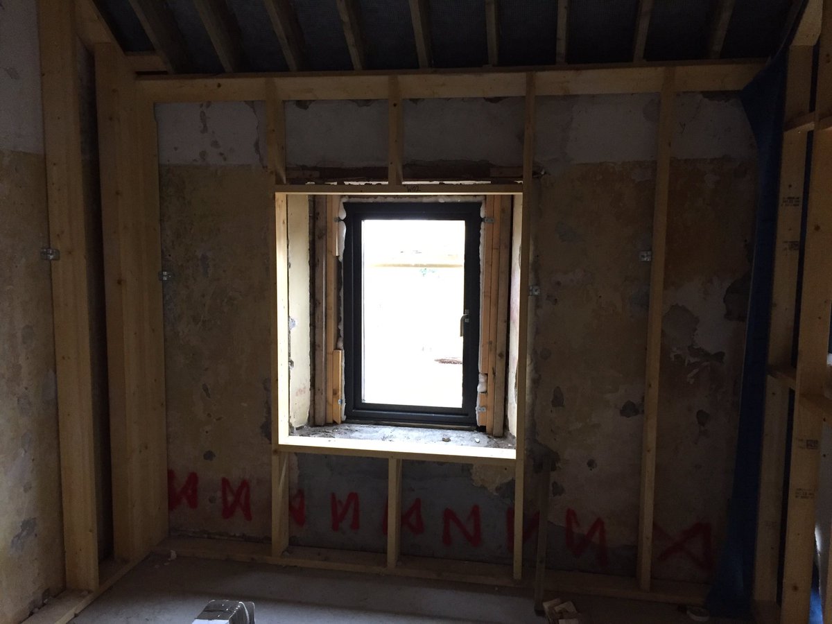 fergal5's tweet photo. The smell of the #hempinsulation from @ecologicalbuild is very natural. It feels right to be there. #renovation #lime #insulate #airtight #ventilate @bakerinsulation @ProAirSystems https://t.co/8bwXE5hkMs