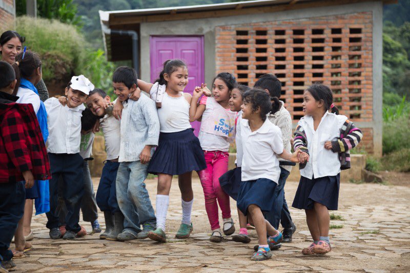 ProjectAlianza's tweet photo. We believe every kid on the planet deserve access to school. Together, we can end education inequality in our lifetime. #JoinTheAlliance with @projectalianza today. #WednesdayWisdom https://t.co/LUqKWRIusJ