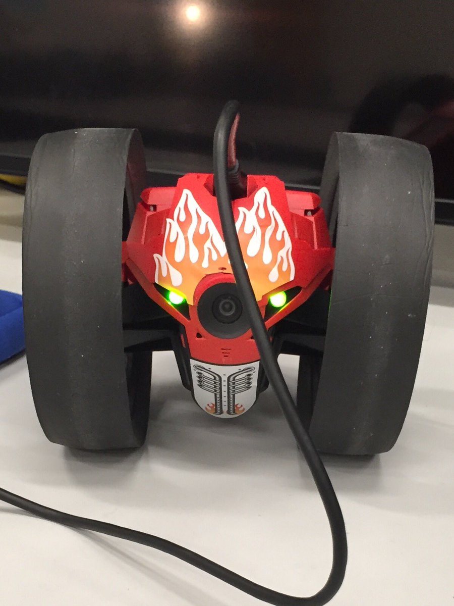 HeatherRoberti's tweet photo. Taking our @ParrotMiniDrone Max out for a spin! Students, teachers, and Principals have fun! #wwps181 #welovedrones #gostem https://t.co/Mk8D0kWPzv