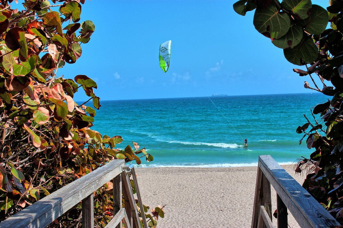 jupiterdaily's tweet photo. How you you like to spend breezy days in Jupiter? https://t.co/Hcg3tjU2z9