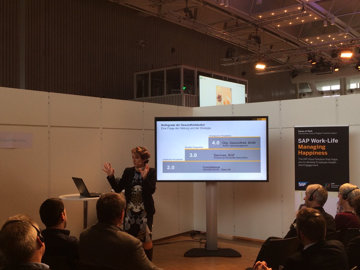 NLotzmann's tweet image. Today at HR Forum Ulm Germany #hrf17 I was very excited to support the launch #SAPWork-Life Managing Happiness to help you champion a happy and healthy workplace. Healthier employees are an important key to success 😍 bit.ly/2yHGb6F #LifeAtSAP #SAPHR #HR