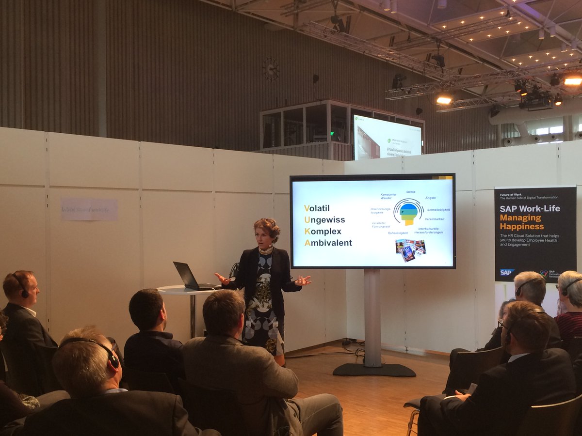 NLotzmann's tweet image. Today at HR Forum Ulm Germany #hrf17 I was very excited to support the launch #SAPWork-Life Managing Happiness to help you champion a happy and healthy workplace. Healthier employees are an important key to success 😍 bit.ly/2yHGb6F #LifeAtSAP #SAPHR #HR