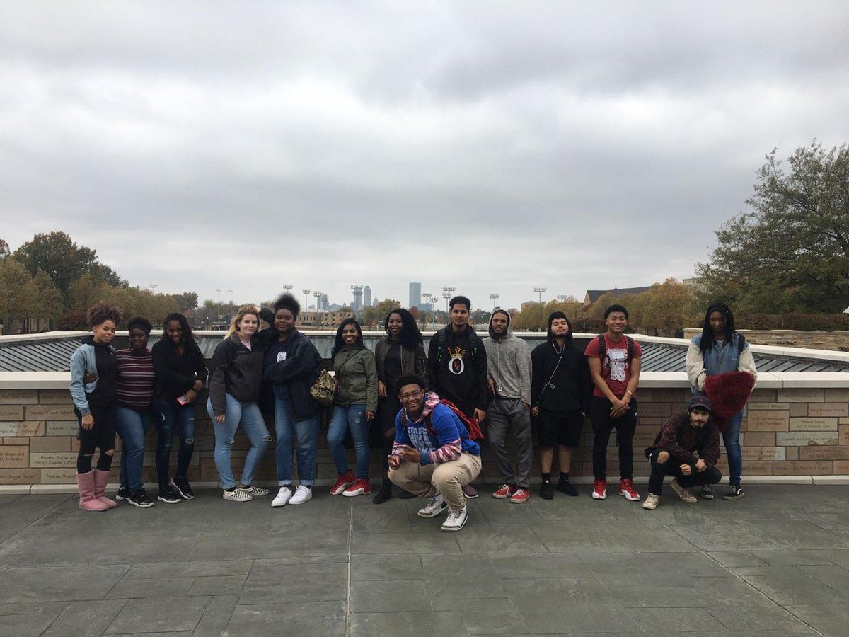 AspasiaAngelou's tweet photo. John Marshall Seniors visited University of Tulsa today w/ @OKCPSGEARUP @k20center #JMCollegeBound #ProudPOY @jmbearsokc @OKCPS @WmStubbs https://t.co/DfFFHrpDa3