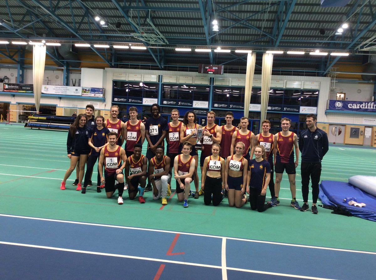 Met_athletics's tweet image. Lots of happy faces for @Met_athletics fantastic night of running , jumping and throwing #cmetvbirm2017