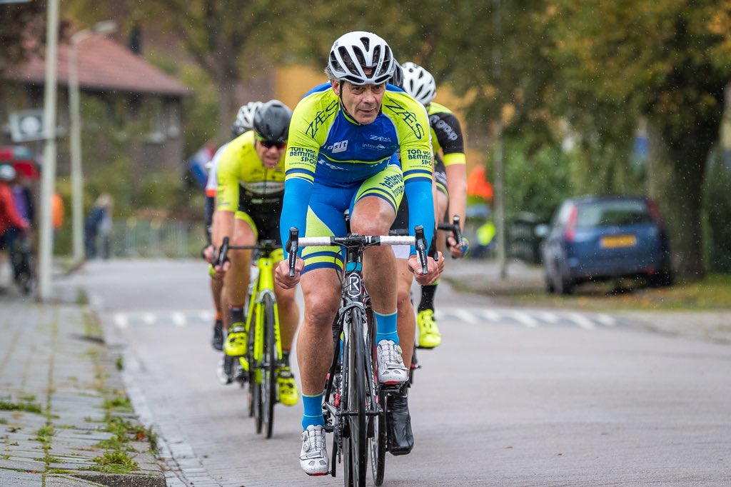 @Vlasmancycling <a href="/SportswearZaes/">Zaes Sportswear</a> Gaaf mannen , wij hebben dezelfde mooie Kledingsponsor