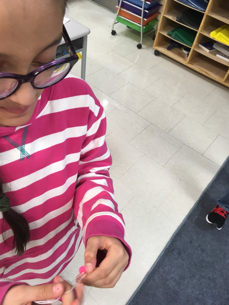 MsBucknamsClass's tweet photo. Making our own butter and whirligig toys, just like pioneer children! @WesterveltsPS https://t.co/ZegLt0iWzR
