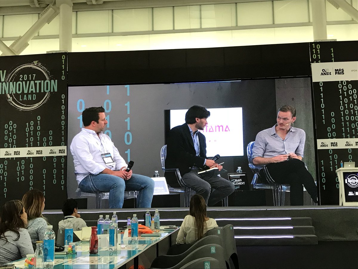 DavidRSanchezC's tweet photo. Detecting opportunities identifying #jobstobedone @estebanmancuso @alanklement @INNOVATIONLAND #InnovationLand2017 https://t.co/TJzfSPDT8s