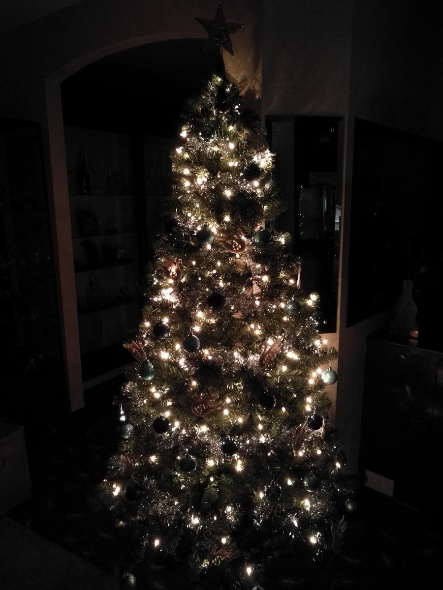 It's beginning to look a lot like Christmas!..... #Norwich #event #sparkle #diamonds