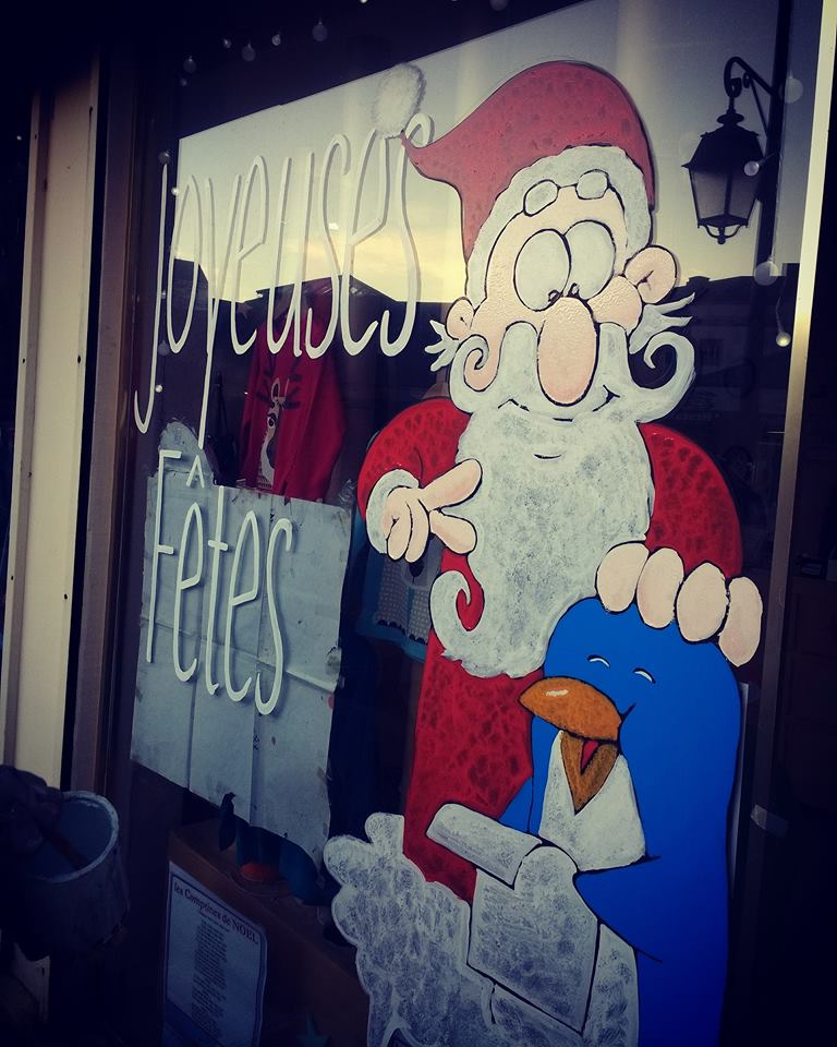 Vitrine de Noël en cours...
iletaitunefee.net