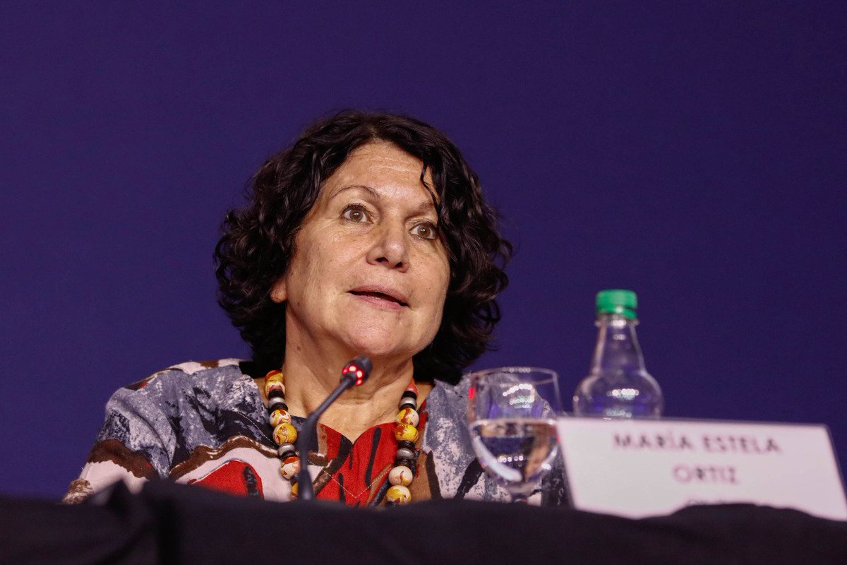 CLConf17's tweet photo. #CLConf17 #Panel9
María Estela Ortiz "Necesitamos pasar de un enfoque de necesidades a ver al niño como un sujeto de derecho. Hay pocos países que garanticen los derechos del niño en su totalidad". 
#NoAlTrabajoInfantil https://t.co/43FXGtdq04