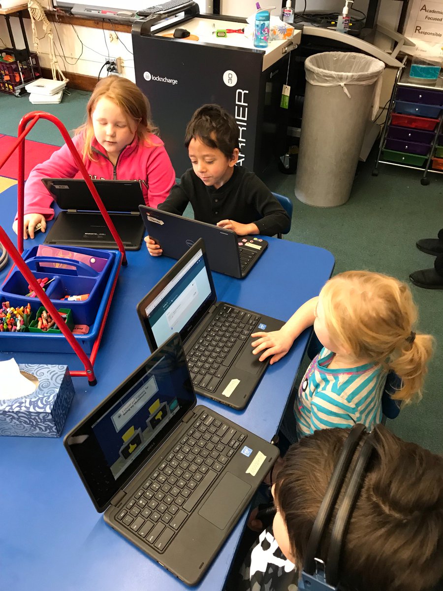 Lyonsgrade1's tweet photo. Students engaged in learning. @LyonsSchool #LCS20daychallenge https://t.co/CsZ5Z0S6qz