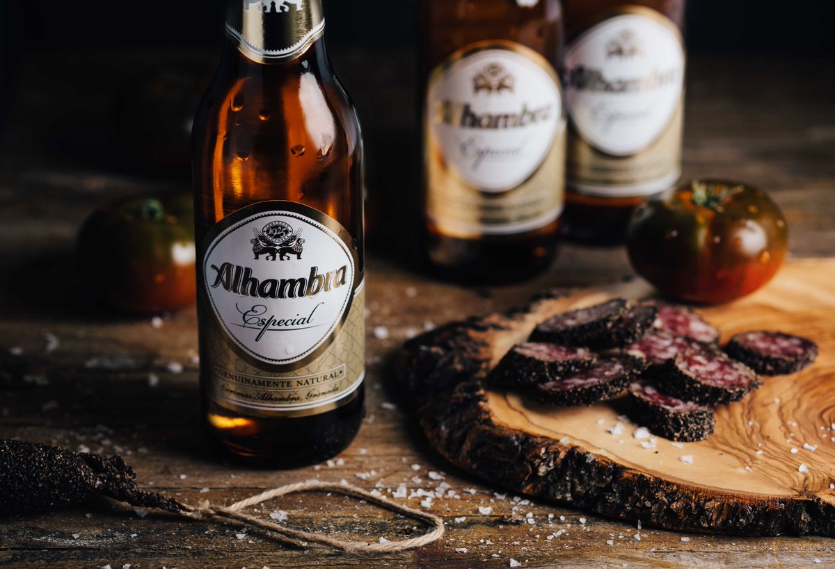 Alhambra_Es's tweet photo. Encuentra el momento perfecto y añádele un toque especial #CervezasAlhambra https://t.co/PQ54oLo1sx