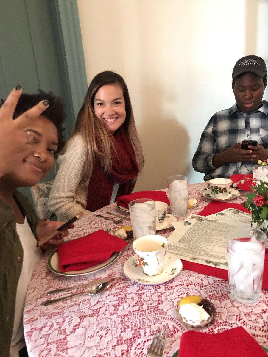 ryanweber_1's tweet photo. Dr.Koz took us out for tea today. I’m so excited to try all the different flavors! #EtownSimplified https://t.co/0iexLTP4uv