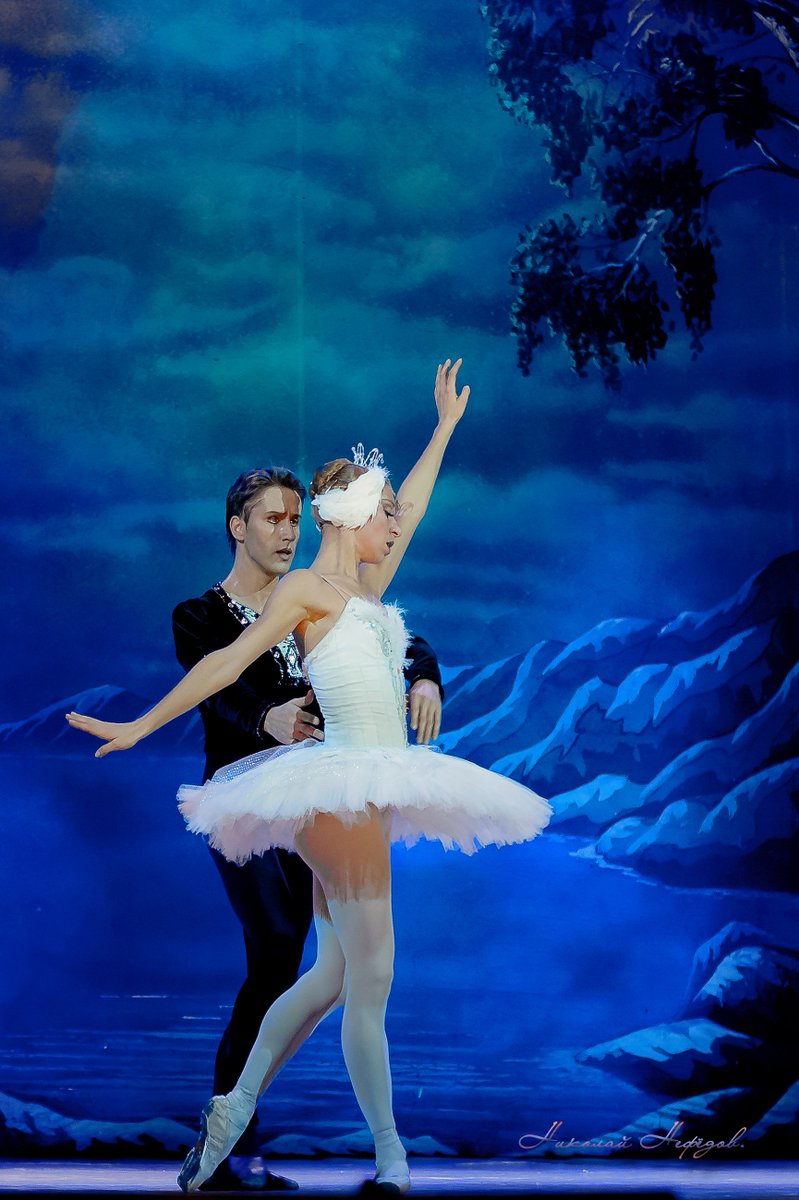 akbash60's tweet image. 30.10.2017.Ульяновск Большой зал Ленинского мемориала.#Лебединоеозеро.