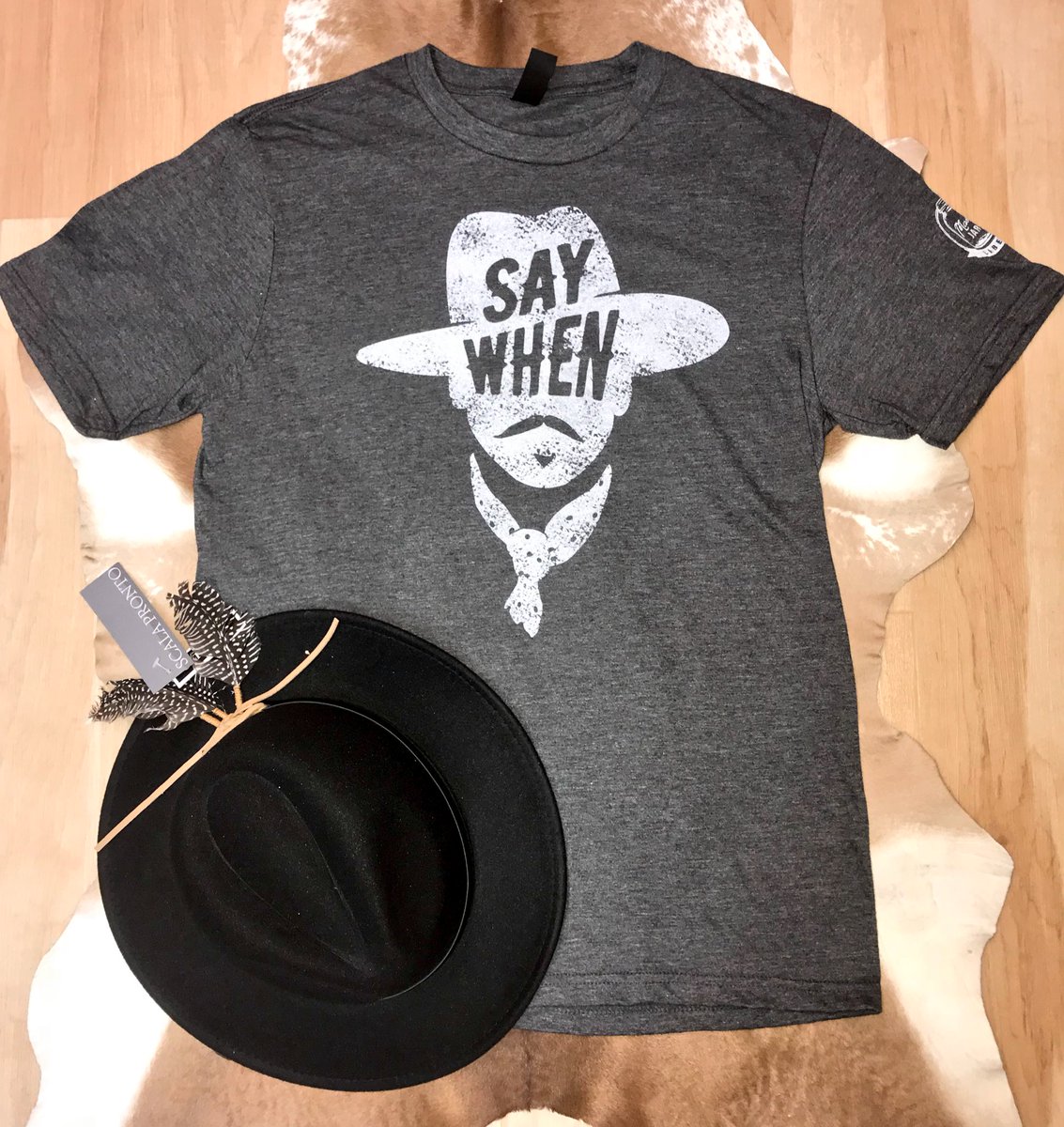 NyTexasStyle's tweet photo. 🚨New tee’s in stock! 🚨
These won’t last long! $19.99 each shipped! They’re incredibly soft and unisex fitting! These make great Christmas presents for men & women!! #tombstonefans #tacofans https://t.co/kLLd24JYBZ