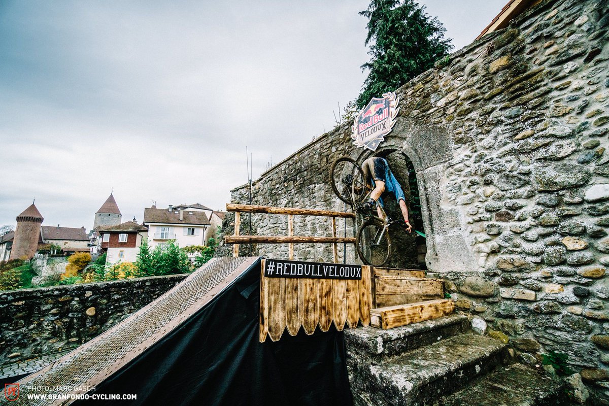 DT Swiss CR 1600 Spline 23 – What makes the ultimate gravel wheelset?

granfondo-cycling.com/dt-swiss-cr-16…