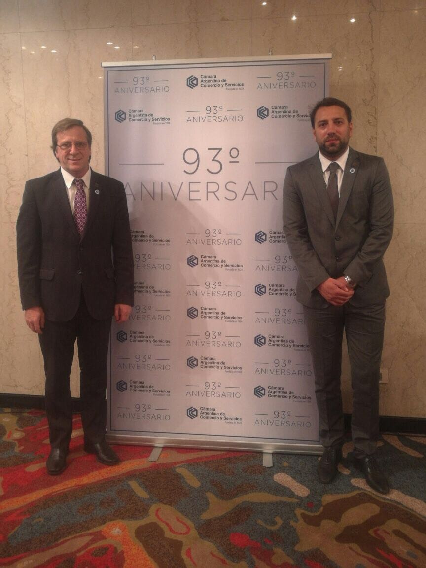 Ayer el secretario general de #FADEEAC <a href="/GuillermoWerne1/">Guillermo Werner</a> y el tesorero <a href="/matiasbelusci/">matias belusci</a> participaron del acto por los 93 años de la <a href="/CACteinforma/">CAC</a> #AniversarioCAC