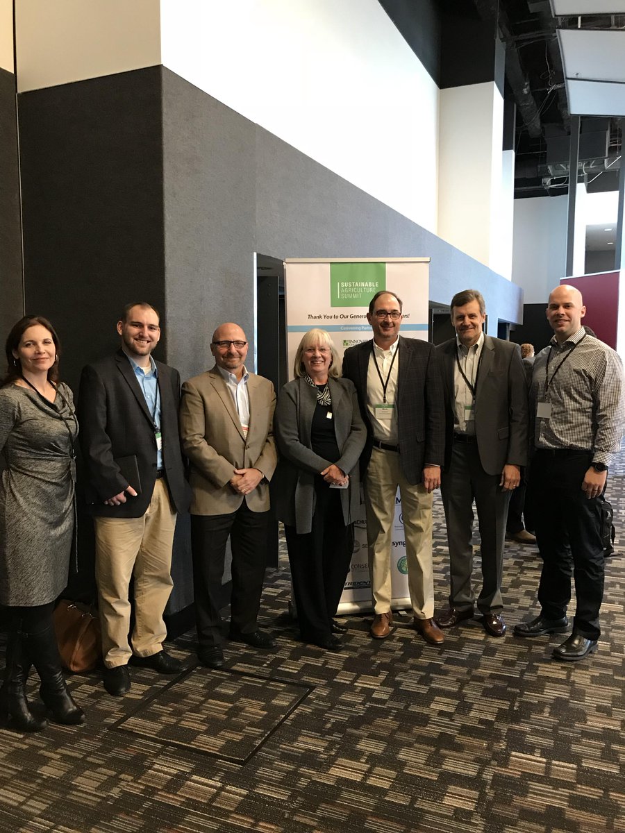 ContextNetwork's tweet photo. The Context team at the Sustainable Agriculture Summit today. #AdvanceAgriculture #agchat #sustainableag @FieldtoMarket https://t.co/0sSKswFfEz