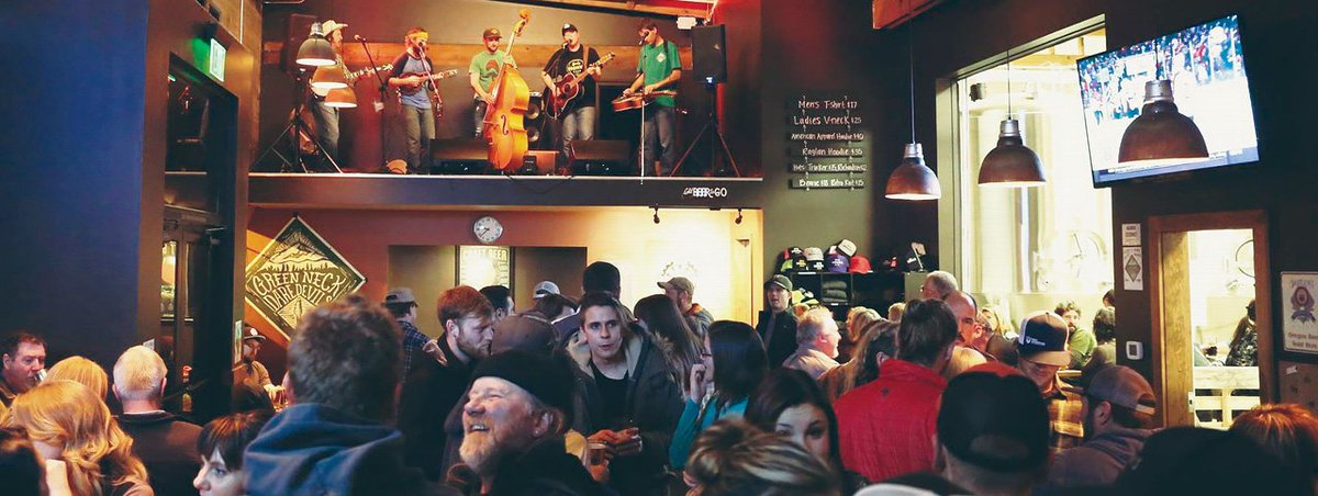 TravelOregon's tweet photo. A walk down the block in Baker City turns into a food-and-drink tour. https://t.co/AwtXwMSsiS https://t.co/WKto9W5JZh