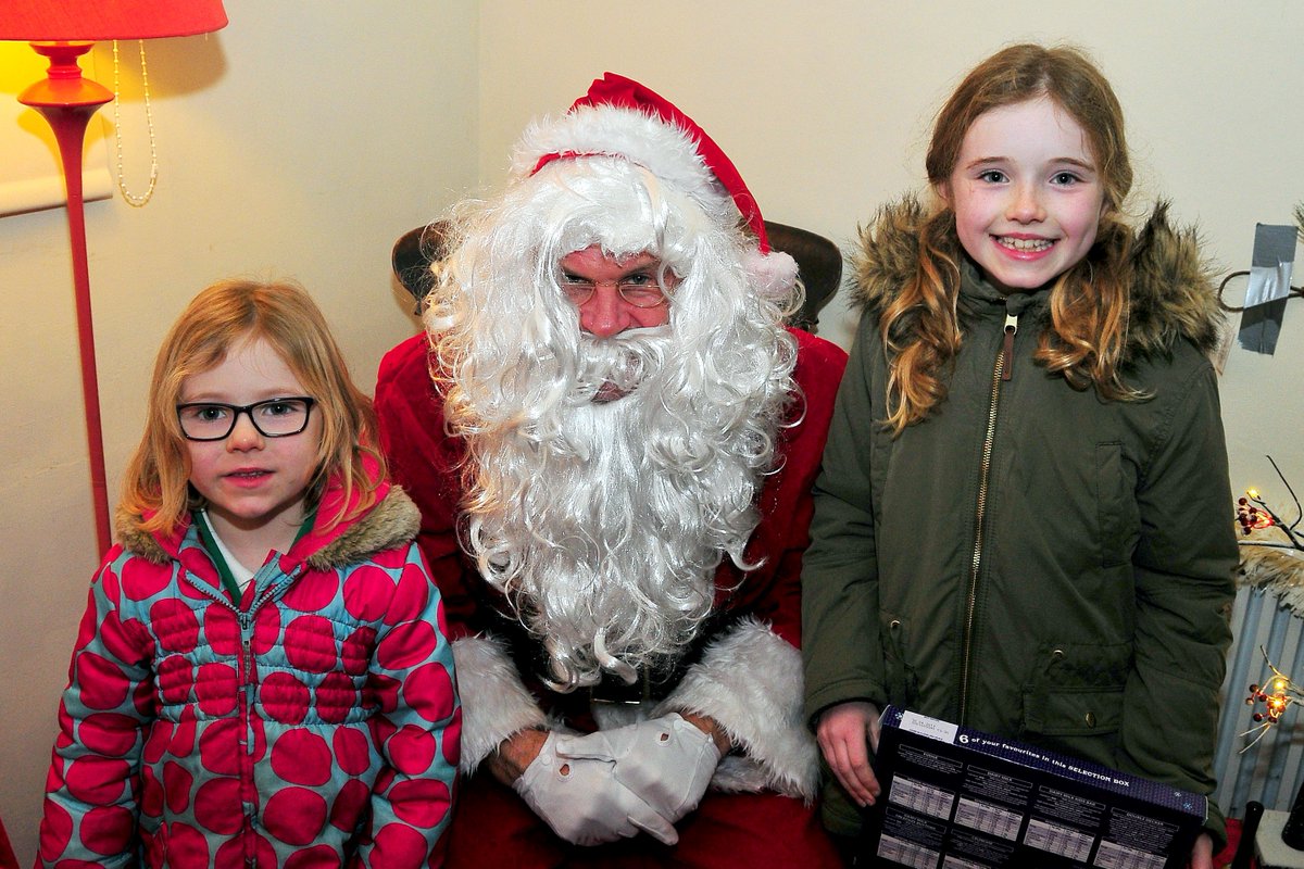 All you need to know about the Ammanford Christmas Cracker event bit.ly/2muzHq7