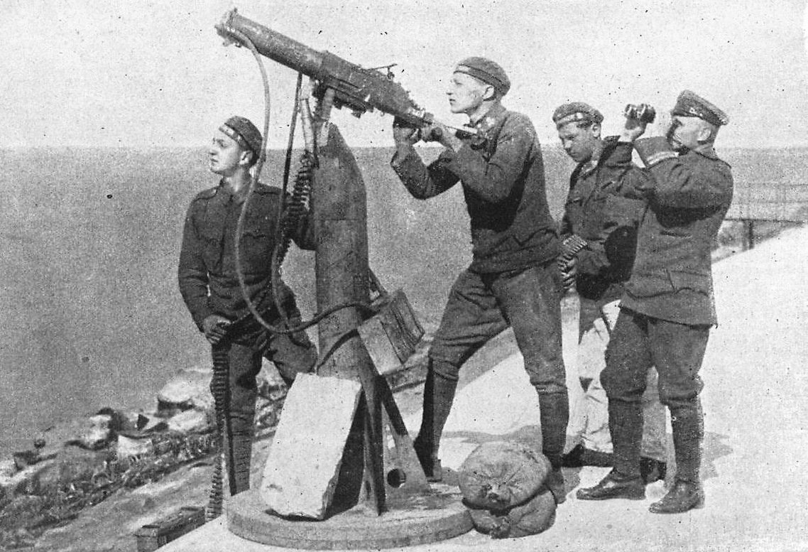 PikeGrey1418's tweet photo. 1918: Coastal Anti-Air defense. This interesting photo shows Austro-Hungarian naval personel manning a Schwarzlose M.7/12 machine gun on the Adriatic coast.
#WW1 #WWI #FWW #WorldWarOne #FirstWordWar #History #Firearms #Austria #Hungary #Adriatic #Balkan #Italy #Naval #Navy #Guns https://t.co/IQpvMGT6JL