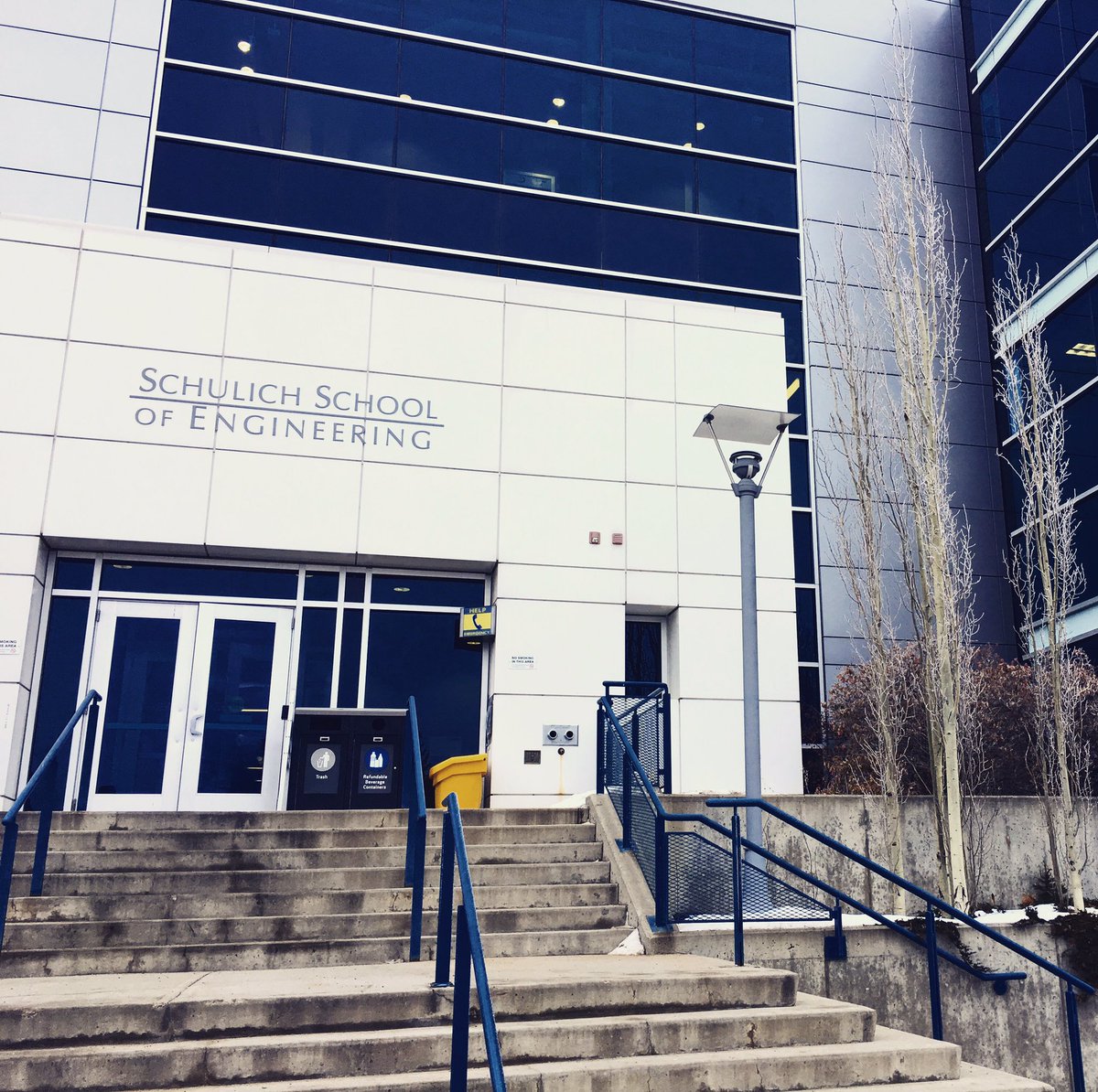 Catalystica_'s tweet photo. Visiting @SchulichENGG for tours of the VR &amp; Robotics Labs for today's @RainforestAB Lunch WITH Lunch! https://t.co/fwv4QcurWj