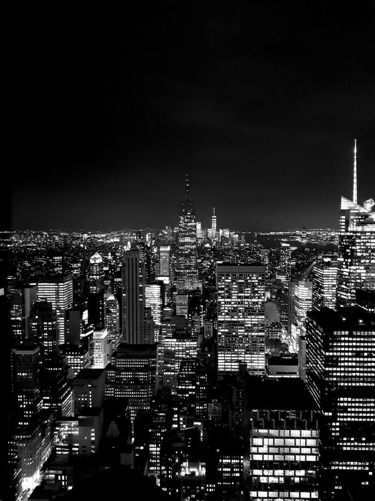 RinconesNY's tweet photo. New York in black and white 🖤🗽🖤 https://t.co/5Hfsevb6Pz