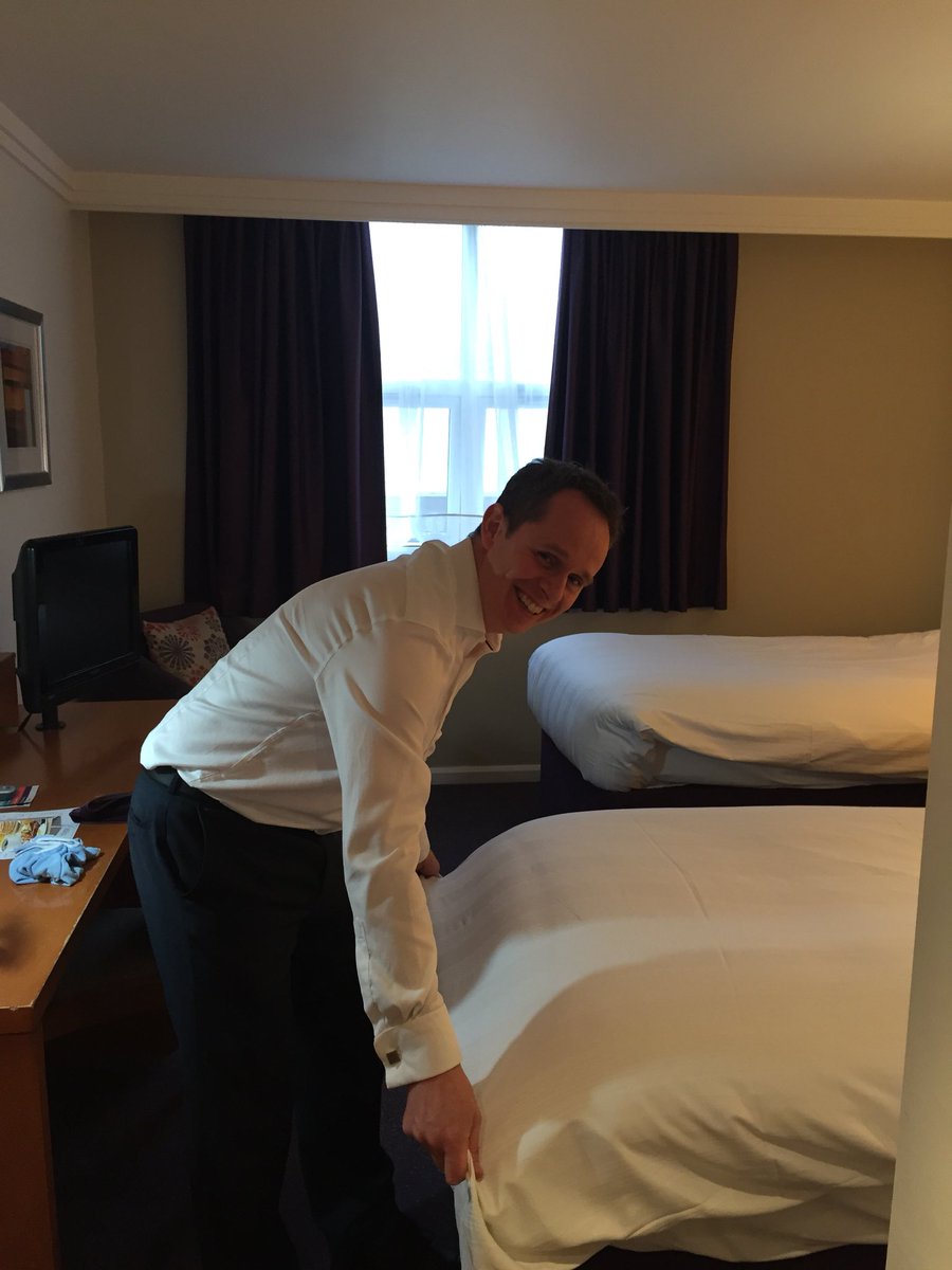 Back to the floor for Cian <a href="/ianoliverPI/">Ian Oliver</a> @HomeisNHC