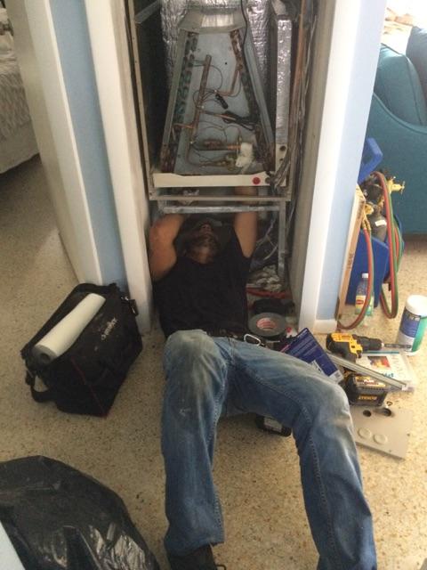 GetMoCool's tweet image. Sometimes our tech's have some tight fits to fix an AC unit!
If you require service, call (888)-381-9022!
#ac #follow #f4f #airconditioning #hvac #southflorida #like #lik4like #Miami #tech #hvactools #florida #cool #bocaraton #wednesday