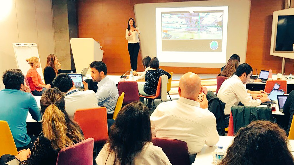 <a href="/eda_ocak/">Eda Ocak</a> <a href="/Unilever/">Unilever</a> ile alışverişçinin bilinçdışı dinamiklerini paylaştı, rafta göz hizası değil kalp hizası”dedi